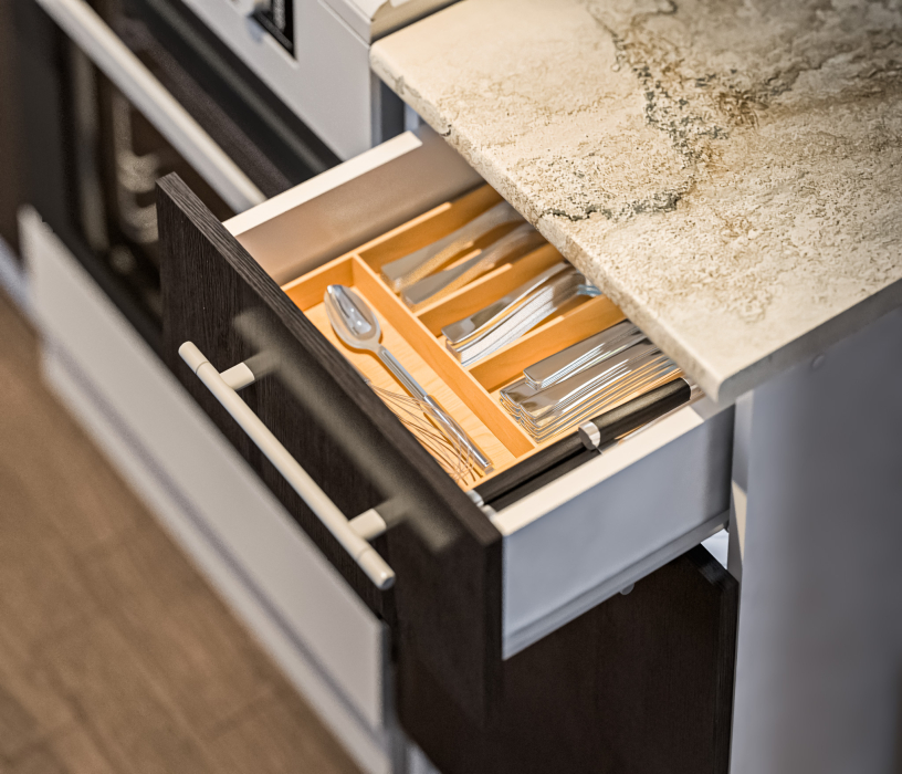 Кухонные гарнитуры, Кухонный гарнитур Элен 2,3 м (2,2 м) Белый/Дуб Планк,Дуб Мажор/БазальтR5 ПОД КЛЮЧ (полный комплект)