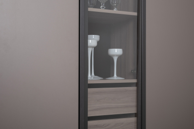 Шкаф-витрина Роквуд 16.322.04